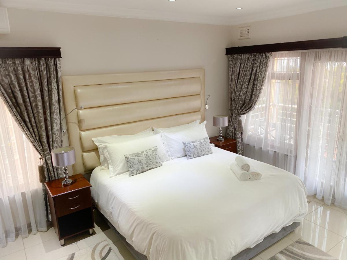 The Meritus Guest House Westville Exterior photo