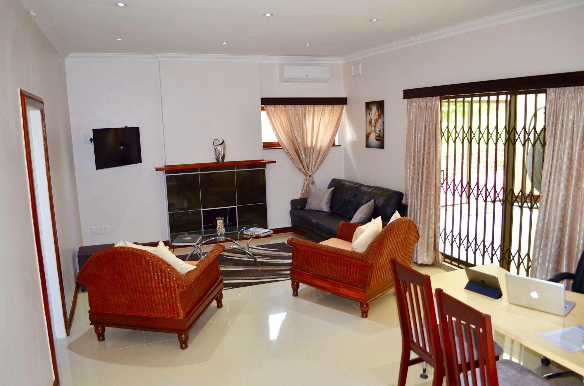 The Meritus Guest House Westville Exterior photo